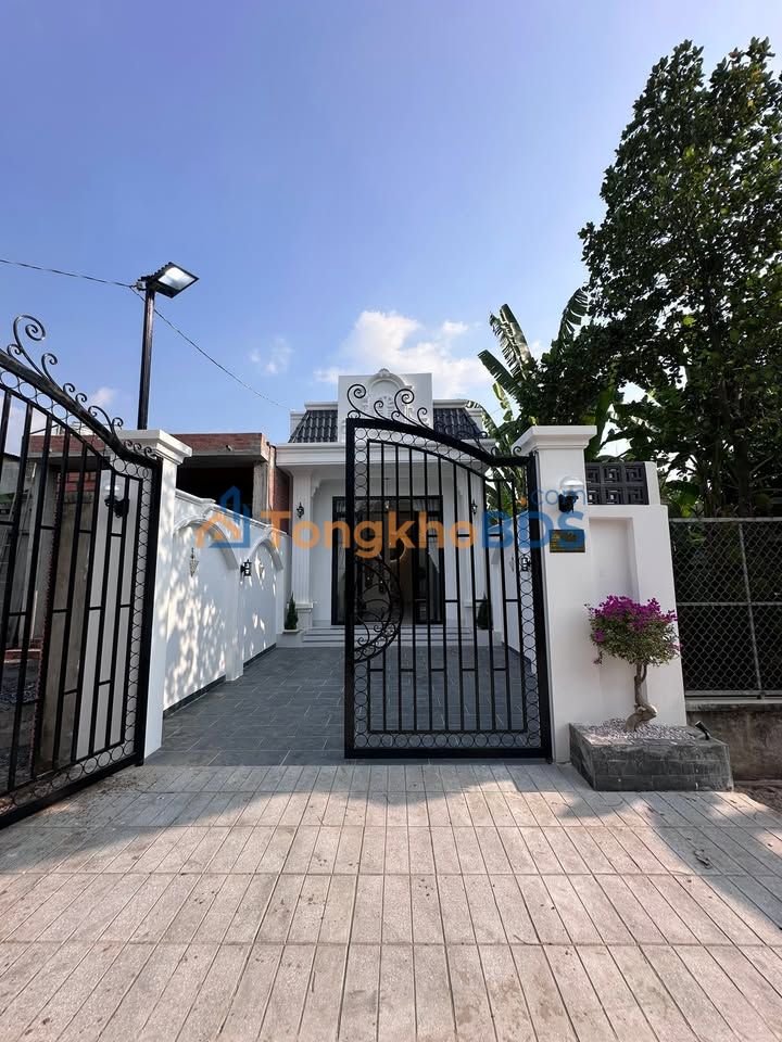 Nhà riêng Cần Giuộc 145m² giá 1.85 tỷ - Thiết kế đẹp, sổ sẵn