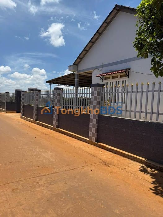 Đất nền Đạ Ròn 2600m² giá 4.8 tỷ - Đường to ô tô