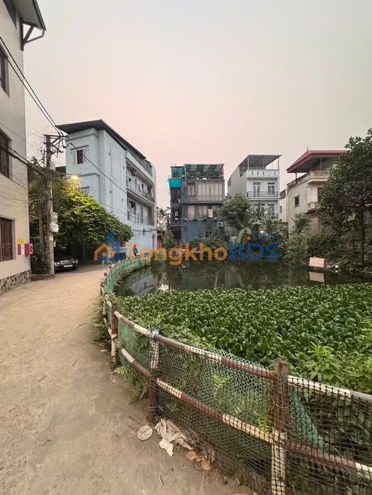 Nhà riêng làng cổ Đông Ngạc 35m² ô tô vào tận cửa