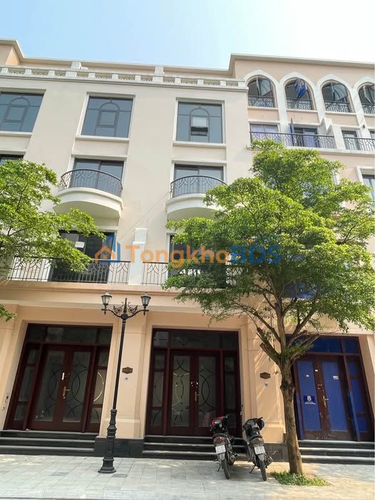 Nhà phố Vinhomes Ocean Park 2 52m² giá 7.75 tỷ - Vị trí đắc địa!