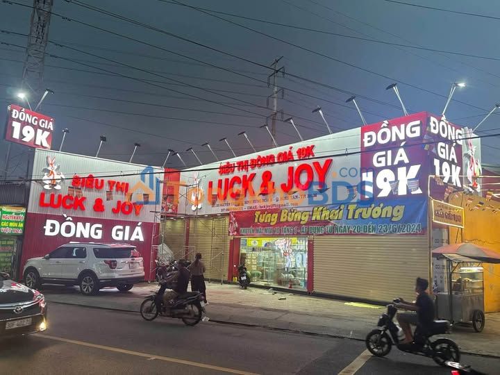 Mặt bằng kinh doanh Bình Tân 400m² - Mặt tiền kinh doanh