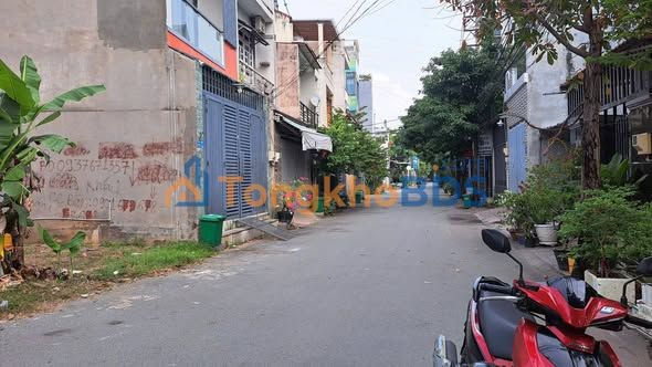 Đất nền Phú Hữu Quận 9 60m² giá 4.x tỷ - Đường to ô tô