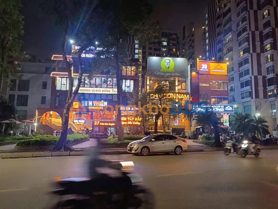 Nhà mặt phố Trung Hòa 153m² - Mặt tiền kinh doanh