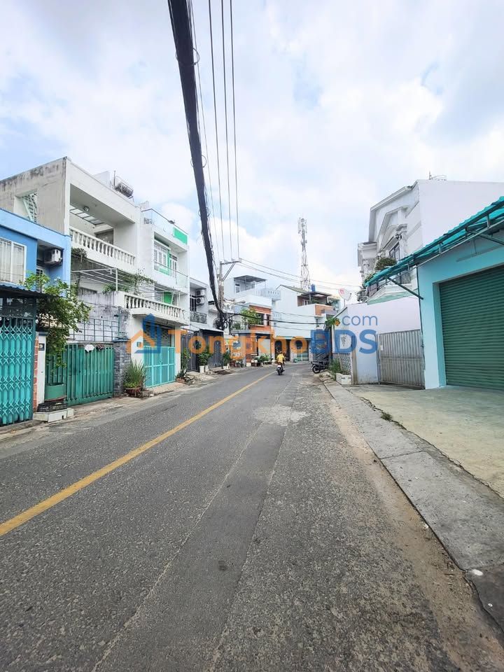 Nhà phố mặt tiền Đông Hưng Thuận 101m² - Mặt tiền kinh doanh