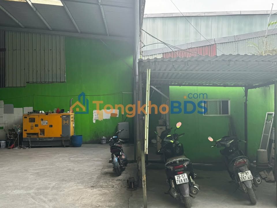 Xưởng kho Đông Anh Hà Nội 2000m² - Container thoải