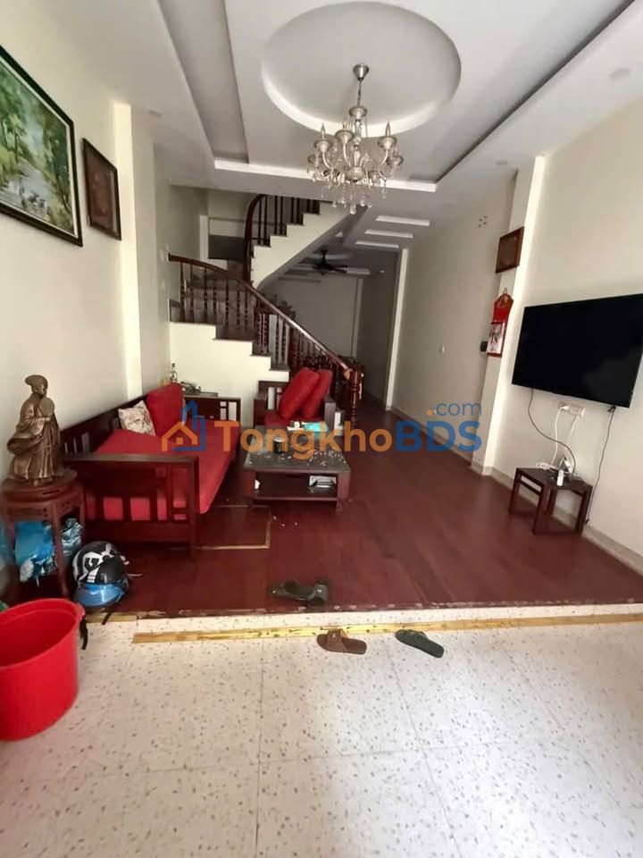 Nhà nguyên căn Nguyễn Lam Long Biên 48m² - Sẵn sàng ở ngay
