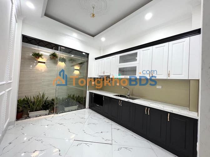 Nhà riêng Văn Chương 40m² thang máy - Sẵn sàng ở ngay
