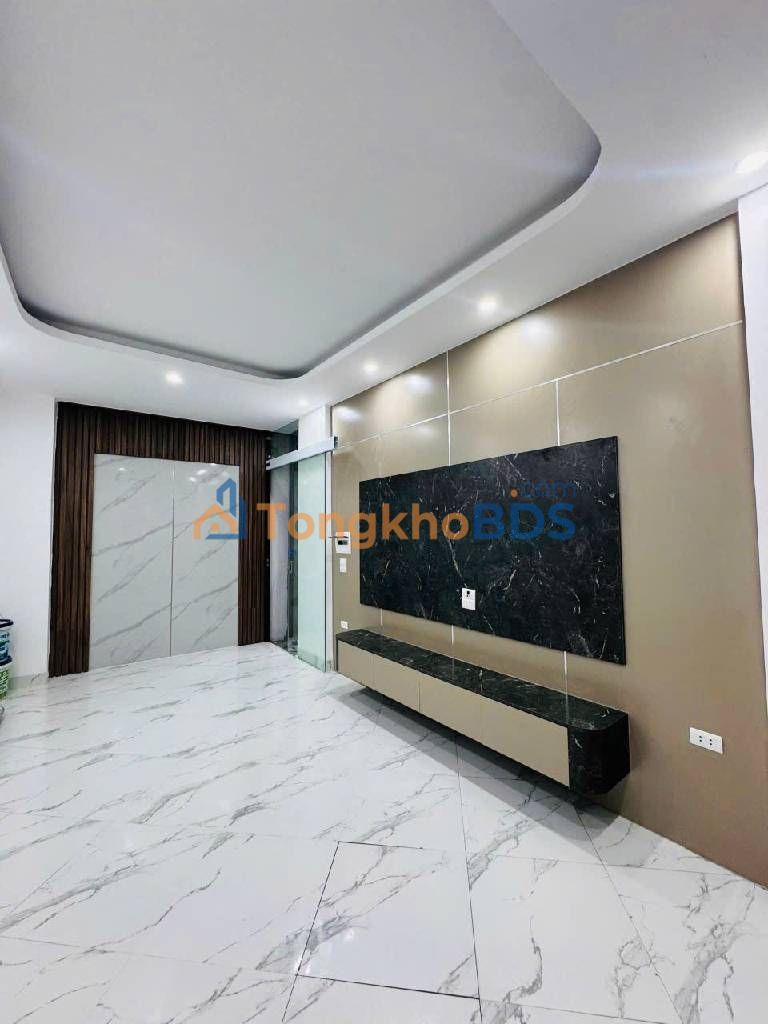 Nhà phố Vũ Ngọc Phan 35m² 5.5 tầng - Full nội thất