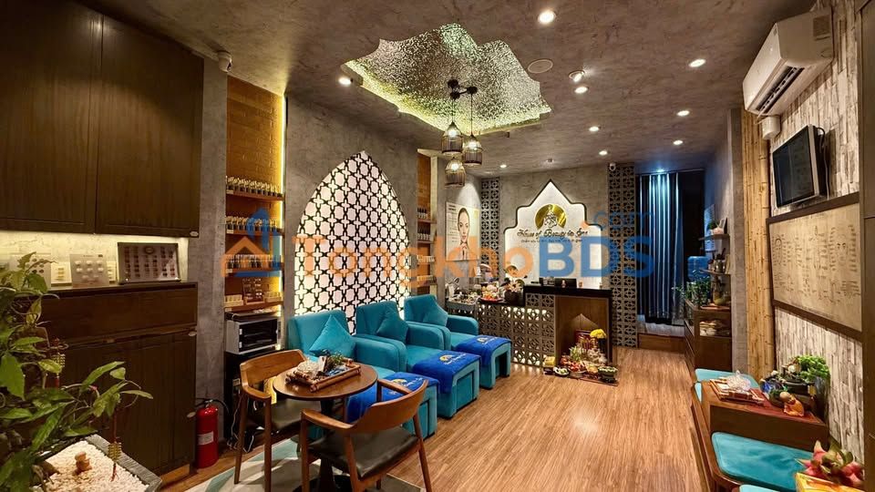 Nhà phố Mặt tiền Hồ Hảo Hớn Q1 34m² - Mặt tiền kinh doanh sầm uất