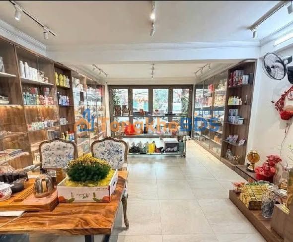 Nhà mặt phố Hàng Than 50m² - Mặt tiền kinh doanh