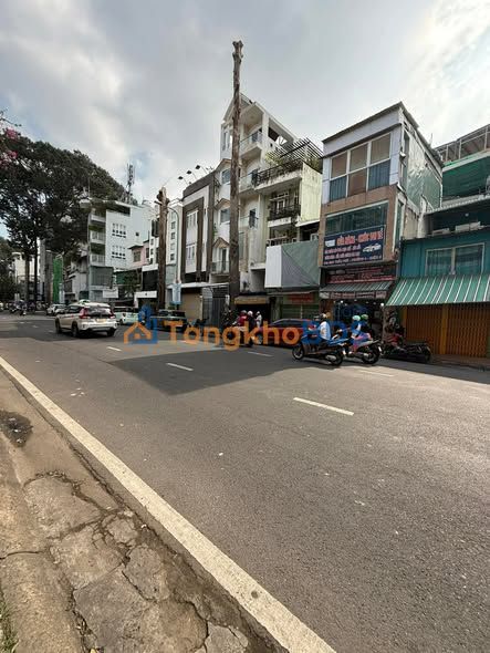 Nhà mặt tiền Trần Phú Q5 41m² - Mặt tiền kinh doanh