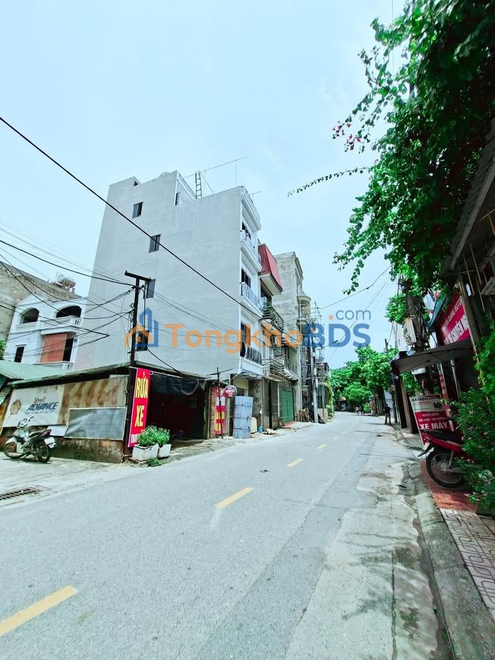 Nhà mặt phố Sài Đồng 36m² 9 tỷ - Mặt tiền kinh doanh
