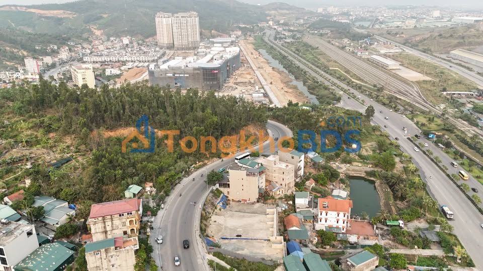 Đất nền mặt đường Cái Lân Hạ Long 284m² - Xây dựng tự do