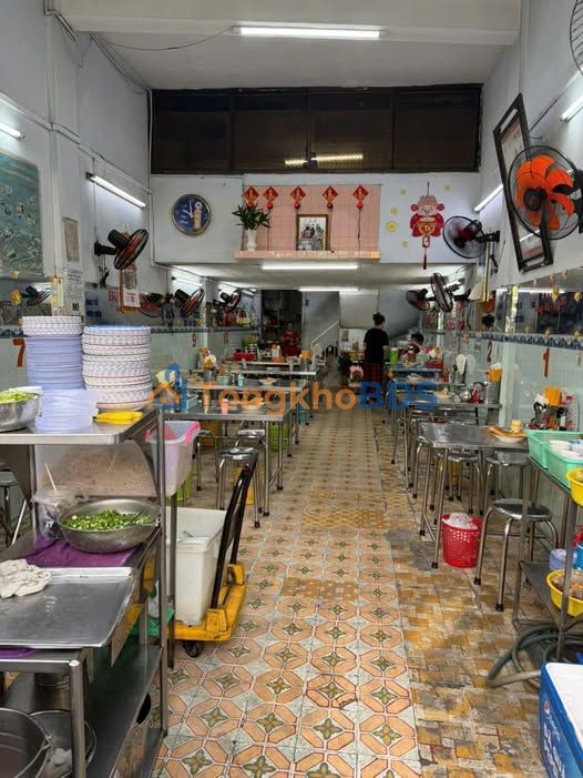 Nhà mặt tiền Nguyễn Thái Bình Q1 72m² - Mặt tiền kinh doanh