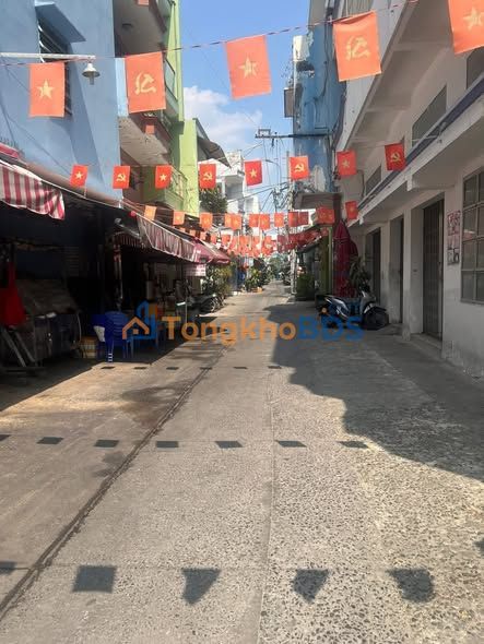 Nhà hẻm Minh Phụng Q11 28m² 3.8 tỷ - Ô tô vào tận nhà