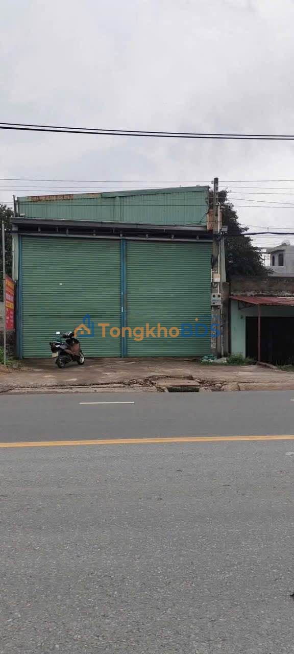 Xưởng mặt tiền DT743 Dĩ An 850m² - Hoạt động ngay