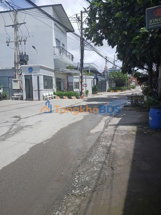 Nhà mặt tiền kinh doanh Thái Hòa Tân Uyên 135m² vị trí đẹp