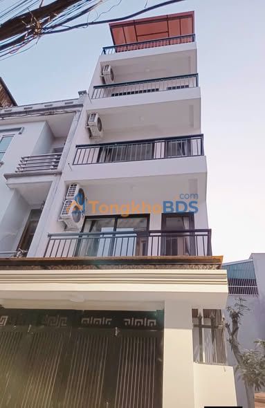 Nhà riêng Ngô Gia Tự 57m² ô tô vào tận nhà, sổ đỏ mới