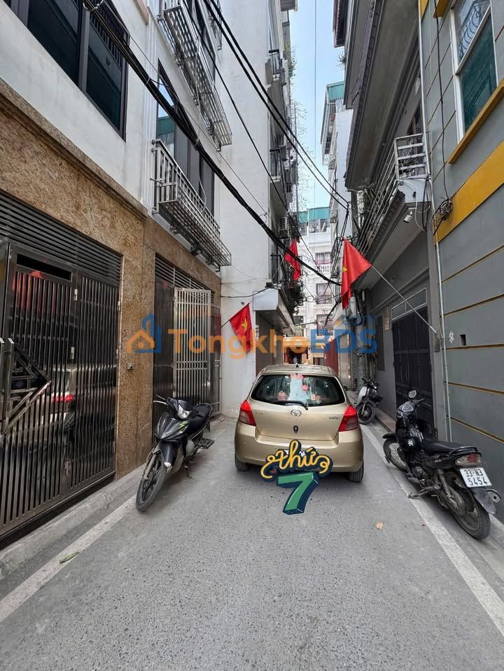 Nhà riêng Đức Giang 30m2 ô tô vào tận nhà, full nội thất