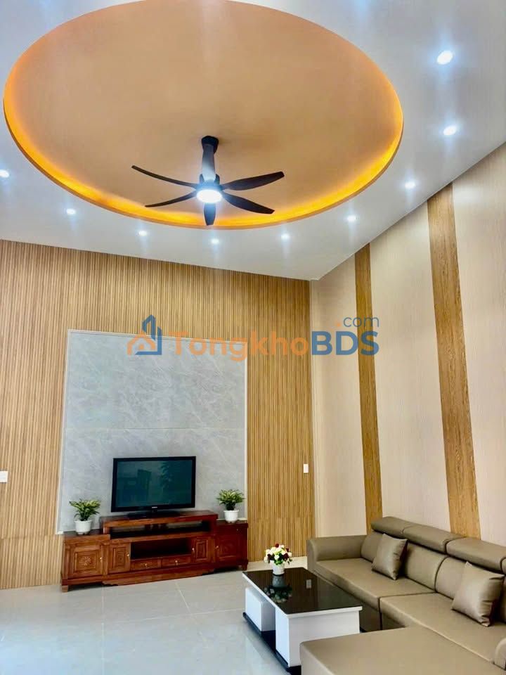 Nhà riêng Hòa Tiến, Hòa Vang 122m² giá 2 tỷ - Ô tô vào tận nhà!