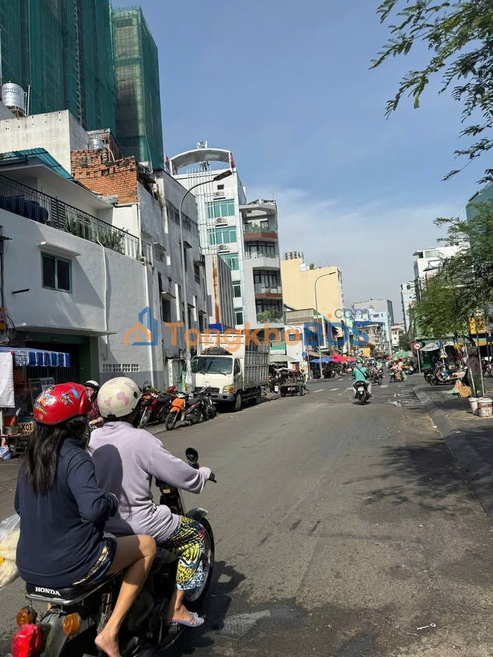 Nhà mặt tiền Đề Thám Q1 72m² - Mặt tiền kinh doanh