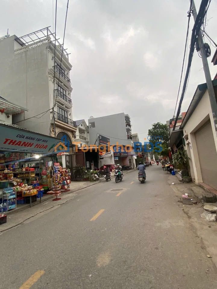 Đất nền mặt phố Hoa Lâm Long Biên 100m² - Sổ đỏ chính chủ