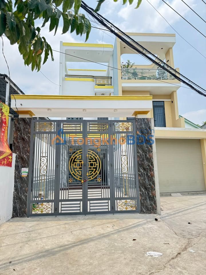 Nhà phố mặt tiền Dĩ An 112m² - Mặt tiền kinh doanh sầm uất