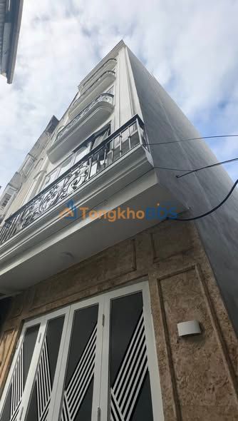 Nhà riêng Hào Nam Ba Đình 37m2 giá 9 tỷ - Vị trí đẹp