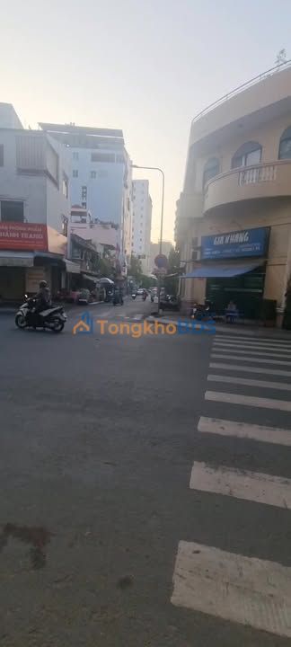 Nhà riêng Quận 1 63m² giá 4 tỷ - Giá tốt hiếm có trung tâm!
