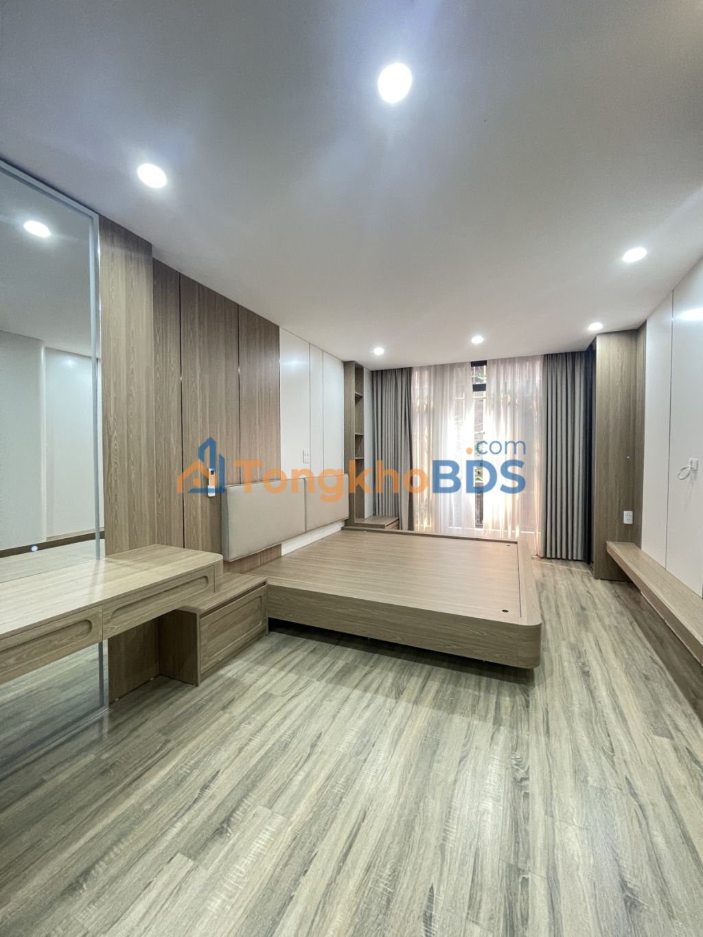 Nhà phố Quan Nhân, Thanh Xuân 37m² 12.9 tỷ - Thiết kế hiện đại