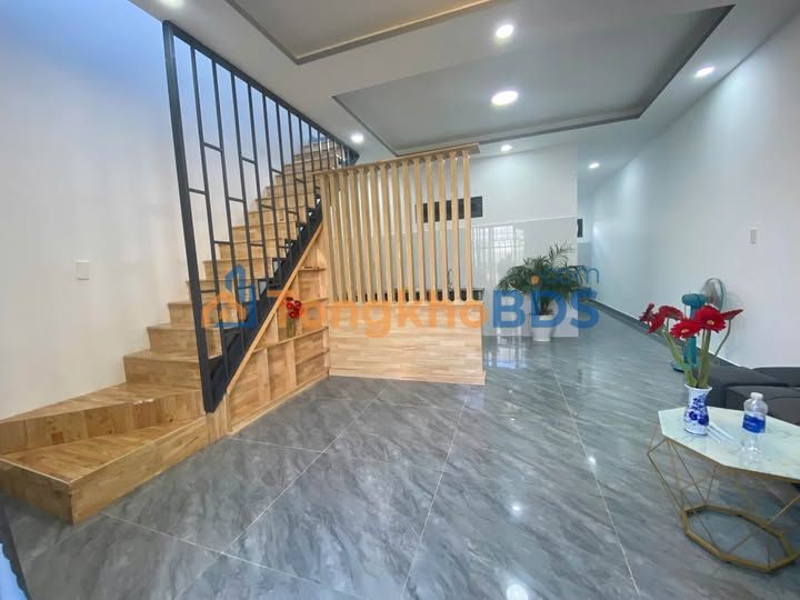 Nhà riêng Quận 4 Lữ Gia 70m² giá 2.65 tỷ - Sẵn sàng ở ngay!