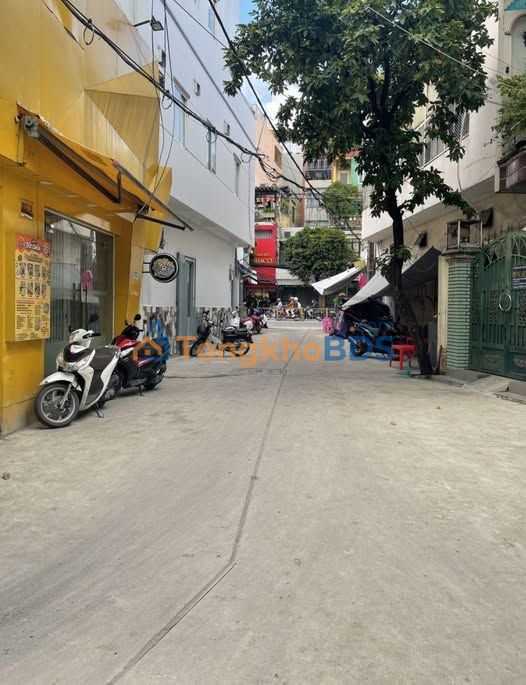 Nhà riêng CMT8 Quận 10 30m² giá 4 tỷ - Ô tô đỗ cửa!