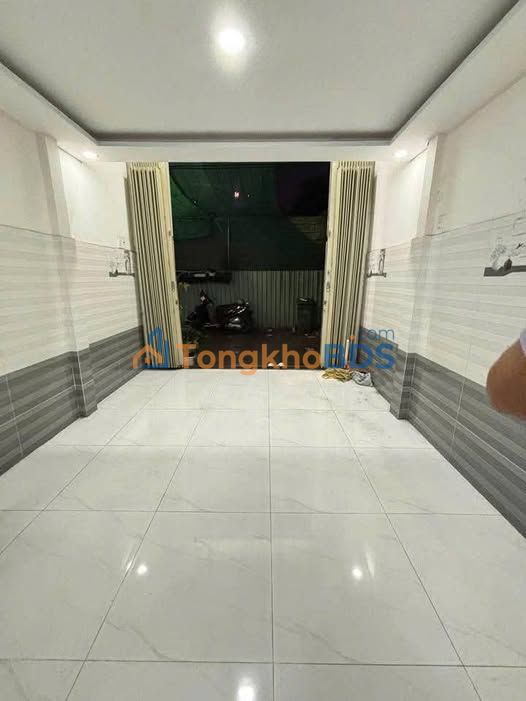 Nhà riêng Quận 7 21m² giá 1.69 tỷ - Ô tô vào tận nhà!