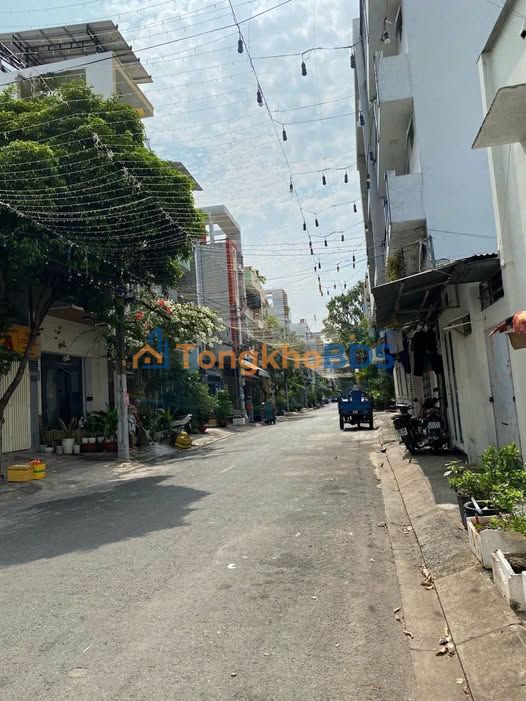 Nhà phố Quận 3 Lê Văn Sỹ 63m² giá 6.8 tỷ - Vị trí đắc địa