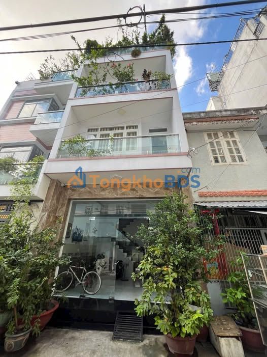 Nhà phố Quận 3 90m² giá 11 tỷ - Ô tô vào tận nhà!