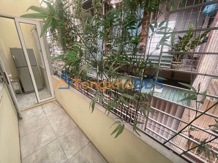 Căn hộ tập thể Hoàn Kiếm 31m² giá 5.68 tỷ - Sẵn sàng vào ở!