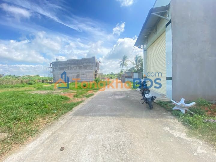 Đất thổ cư Hàm Mỹ 114m² giá 400 triệu - Đường ô tô