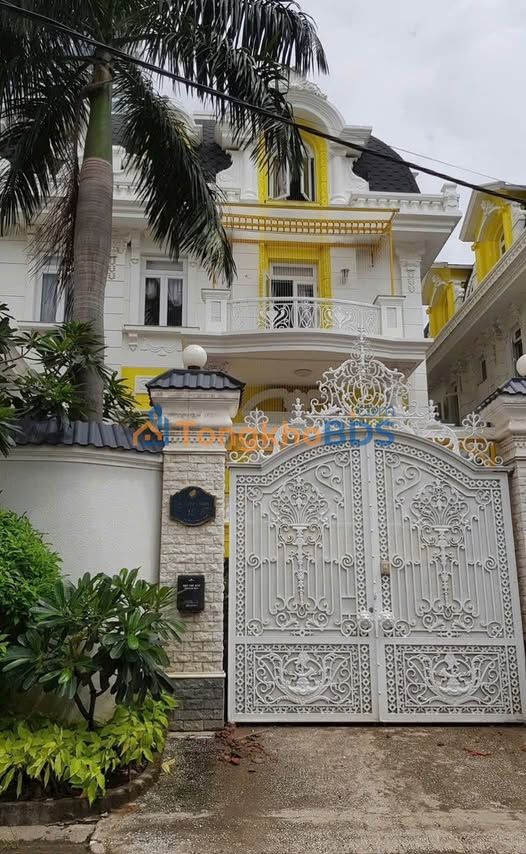 Biệt thự 2 mặt tiền Thảo Điền 416m² - Mặt tiền kinh doanh