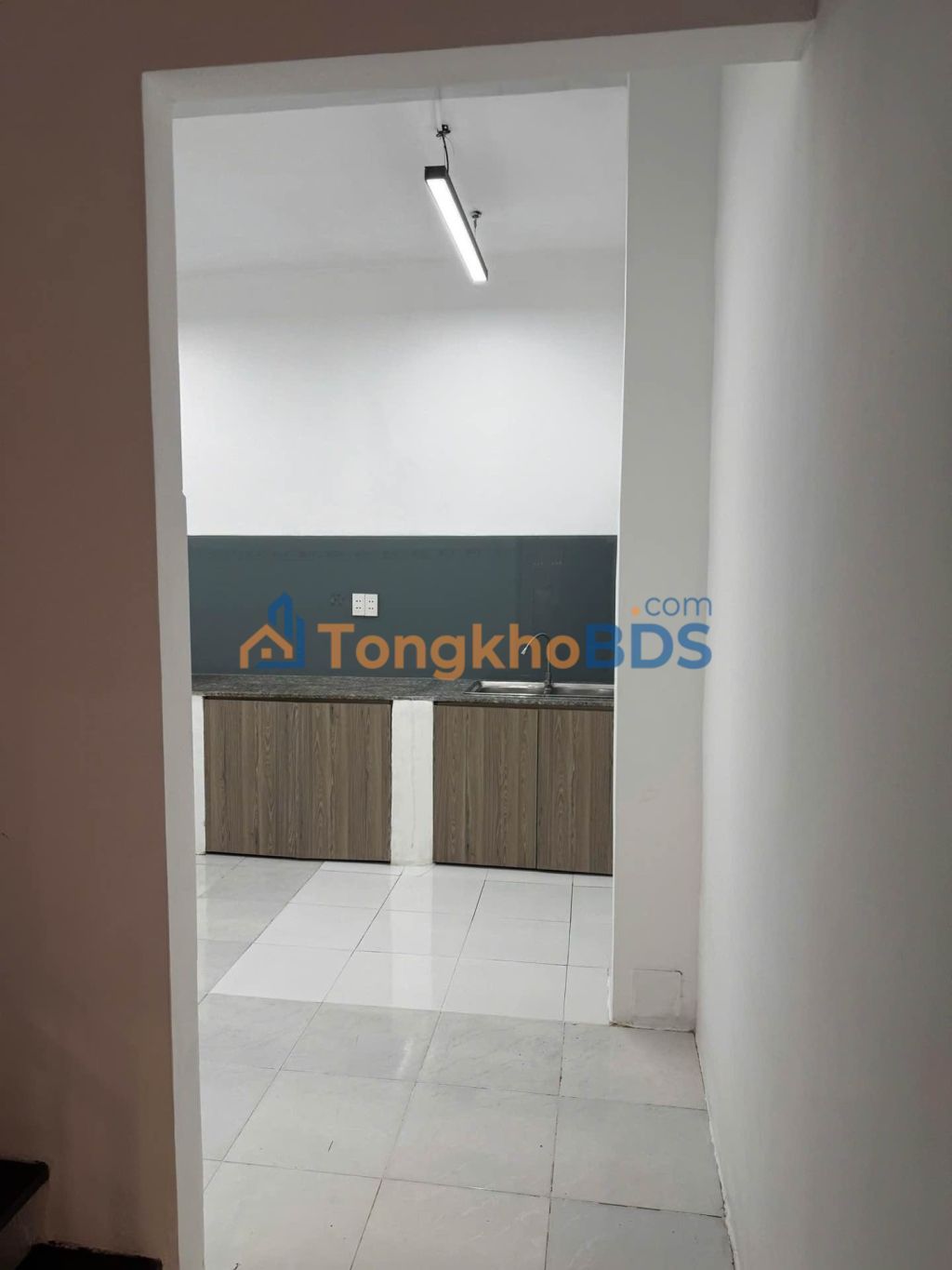 Nhà phố Dương Đức Hiền 50m² giá 6.8 tỷ - Hẻm xe hơi, thu nhập sẵn có!