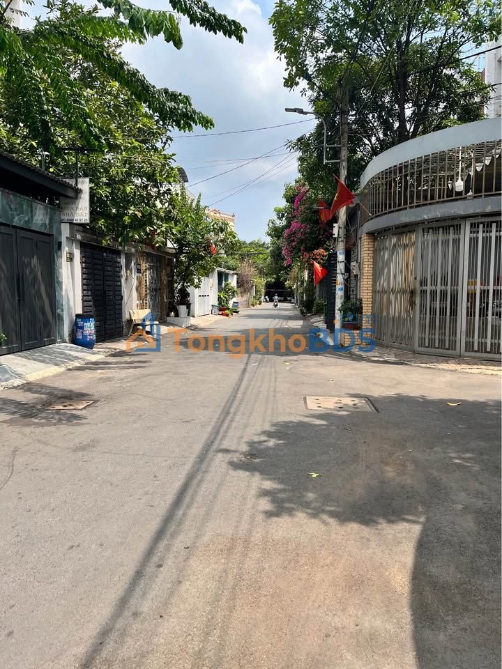 Nhà riêng Tam Bình Thủ Đức 83m² ô tô vào nhà giá tốt