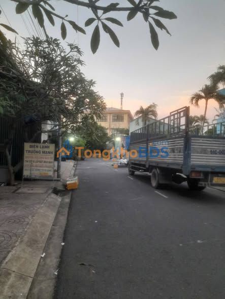 Nhà riêng Quận 8 31m² giá 2.x tỷ - Giá tốt hiếm có!