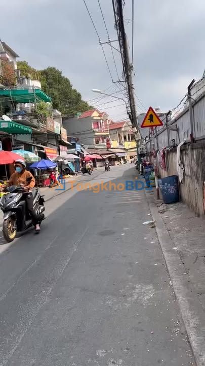 Nhà Riêng Dĩ An 50m² giá 1.85 tỷ - Sổ hồng sẵn, vào ở ngay!