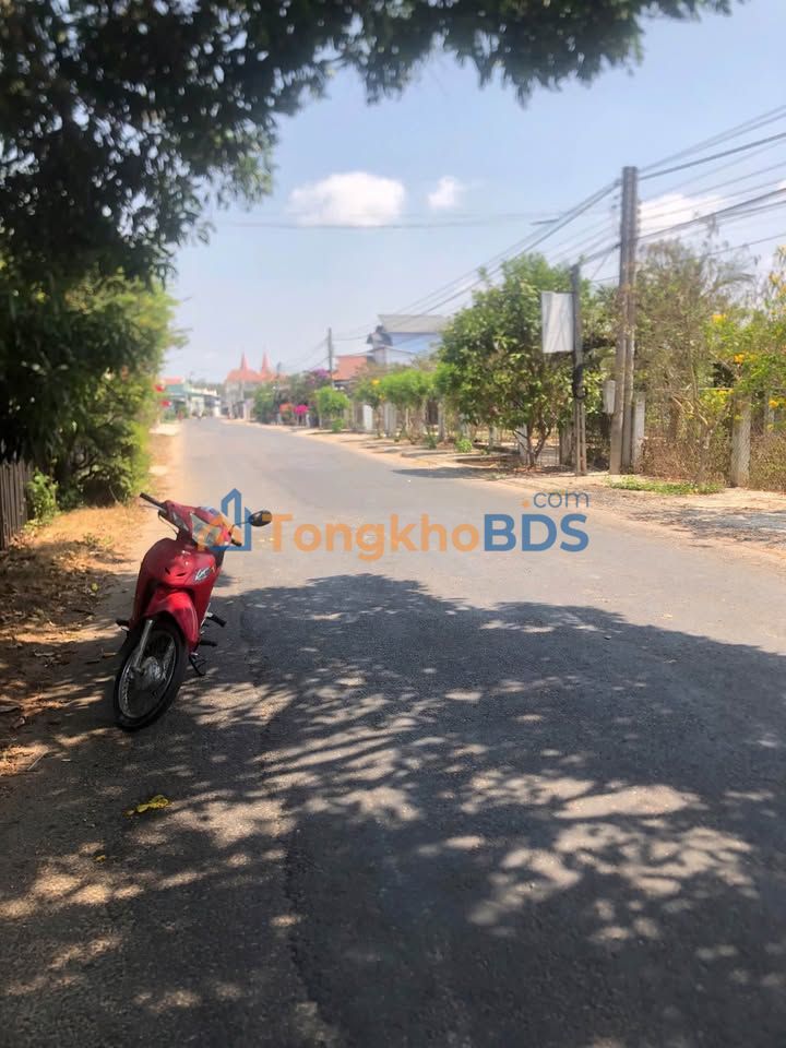 Đất vườn Hàm Thắng Phan Thiết 3300m² - Vị trí đắc địa, view sông thoáng mát!