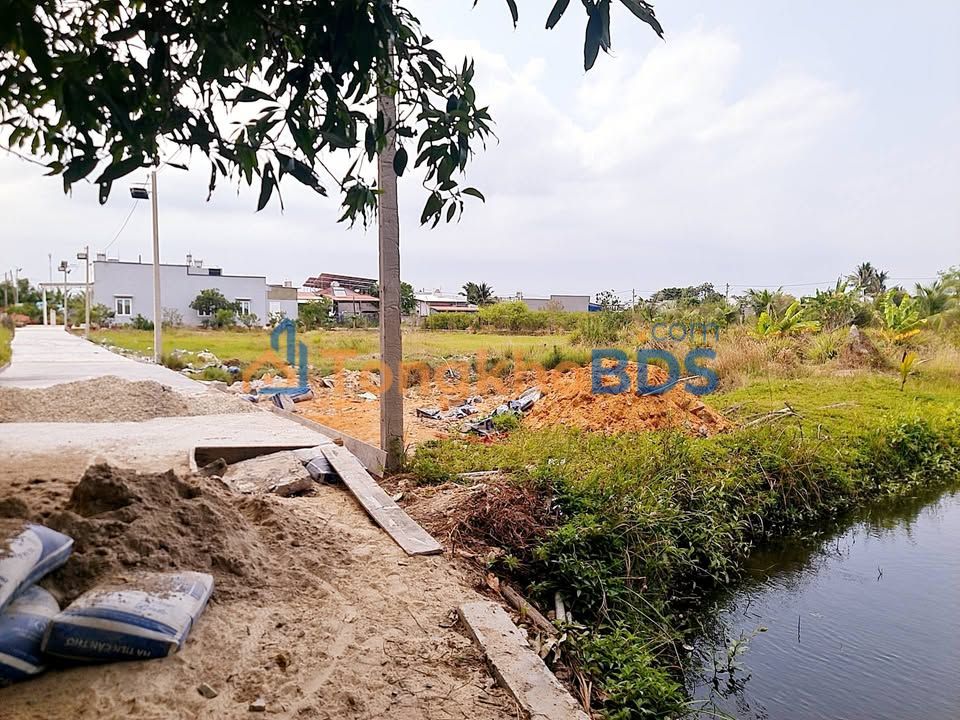 Đất nền Phong Nẫm Phan Thiết 300m² 570 triệu - Đường to ô tô