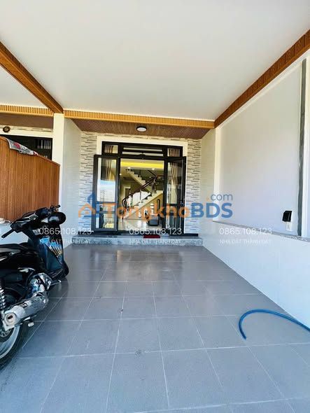 Nhà P7 Đà Lạt 90m² 3.1 tỷ - Ô tô đỗ sân, view đẹp