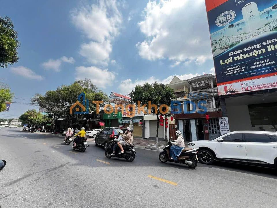 Nhà phố mặt tiền Phan Trung 222m² giá 23.999 tỷ - Đầu tư sinh lời!