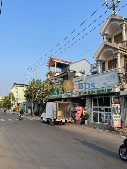 Nhà phố mặt tiền GS Dĩ An 80m² - Mặt tiền kinh doanh