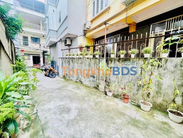 Nhà riêng Xuân La Tây Hồ 40m² 5 tầng - Sẵn sàng ở ngay