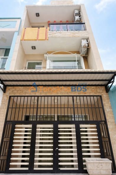 Nhà riêng Quận 12 37m² giá 5.38 tỷ - Ô tô vào tận nhà!