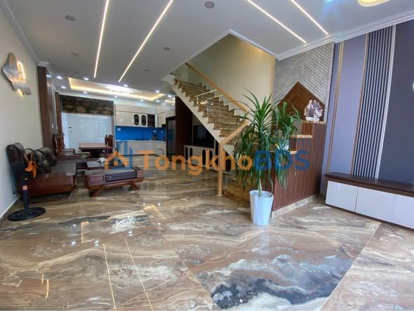 Nhà riêng Phường 4 Đà Lạt 65m² giá 8.5 tỷ - Sẵn sàng kinh doanh!